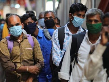 CoronaVirus News alert issued after uk strain found in up 565 passengers still missing | CoronaVirus News: 'त्या' ५६५ जणांनी झोप उडवली; कोरोना रुग्णांचा आकडा वेगानं वाढणार?