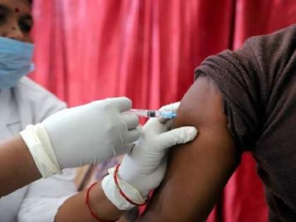 It was difficult to get full vaccination till December, even if it was done by the end of 2022 | डिसेंबरपर्यंत संपूर्ण लसीकरण अवघडच, २०२२ संपेपर्यंत झाले तरी मिळवले