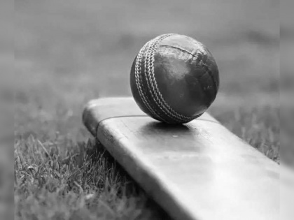 David Hodgkiss, Lancashire cricket club chairman, dies after contracting coronavirus svg | धक्कादायक : Corona Virus ने घेतला क्रिकेट विश्वातला पहिला बळी