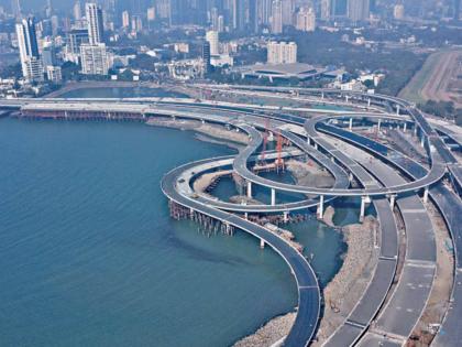 Changes in construction, taxes increase the cost of coastal road; Increase of 2 thousand crores in the last phase of the ambitious project | बांधकामातील बदल, कराने वाढला कोस्टल रोडचा खर्च; महत्त्वाकांक्षी प्रकल्पाच्या शेवटच्या टप्प्यात २ हजार कोटींची वाढ