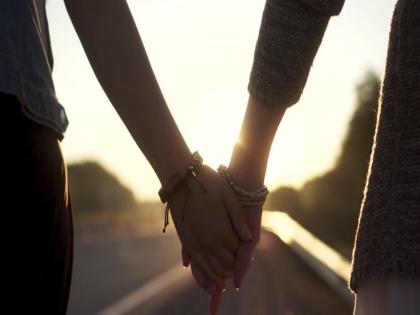 Love affair for 5 years; Family members reject marriage due to caste, 17-year-old girl takes extreme step | ५ वर्षांपासून प्रेमसंबंध; जातीमुळे घरच्यांचा लग्नास नकार, १७ वर्षांच्या युवतीने उचलले टोकाचे पाऊल Love affair for 5 years; Family members reject marriage due to caste, 17-year-old girl takes extreme step | ५ वर्षांपासून प्रेमसंबंध; जातीमुळे घरच्यांचा लग्नास नकार, १७ वर्षांच्या युवतीने उचलले टोकाचे पाऊल