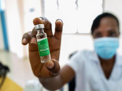 covishield may not be eligible for vaccine passport in european countries | Corona Vaccine: कोव्हिशिल्डची लस घेतलीय? ‘या’ देशांमध्ये प्रवेश नाही; परदेशी जाणाऱ्यांच्या चिंतेत भर!