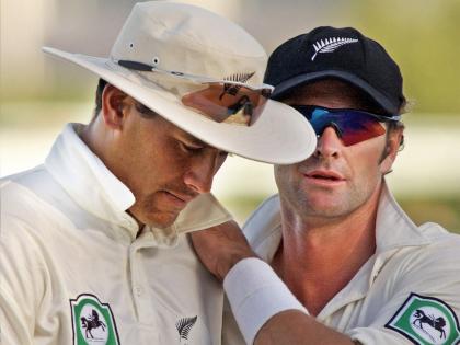 Former New Zealand cricketer Chris Cairns on life support after collapsing with heart problem- Report | न्यूझीलंडचा दिग्गज अष्टपैलू खेळाडू लाईफ सपोर्टवर; अचानक जमिनीवर कोसळला!