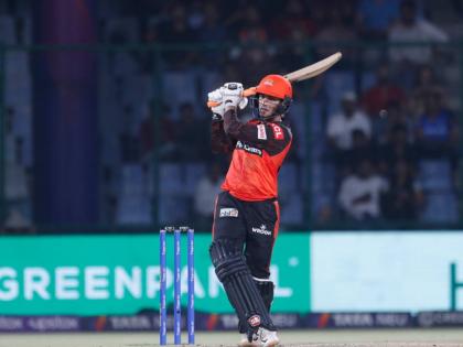 IPL 2023, SRH vs DC Live : Sunrisers Hyderabad post the total of 196/6 in 20 overs against Delhi Capitals. Abhishek Sharma scored 67 & Klaasen scored 53* runs for SRH. | अभिषेक शर्मा, हेनरिच क्लासेन यांचे अर्धशतक, सनरायझर्स हैदराबाद दोनशे धावांच्या समीप