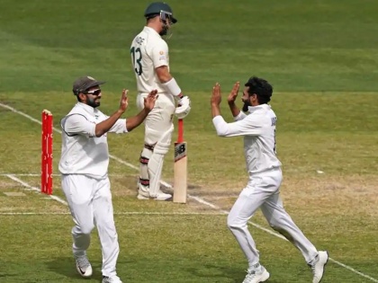 India vs Australia, 2nd Test : ICC fined 40 percent charge on Australia Team; low over rate | आधीच हरल्याचे दु:ख; त्यात आयसीसीने खिसा कापला, ऑस्ट्रेलियाला तिहेरी झटका
