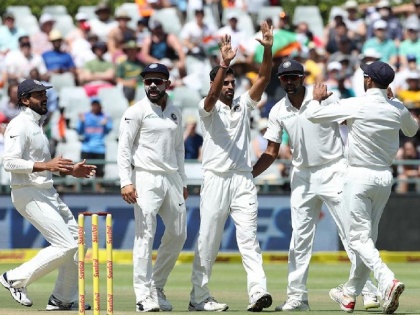 India vs South Africa 2018: India restricted South Africa from making big runs | India Vs South Africa 2018 : दक्षिण आफ्रिकेला मोठी धावसंख्या उभारण्यापासून भारतानं रोखलं