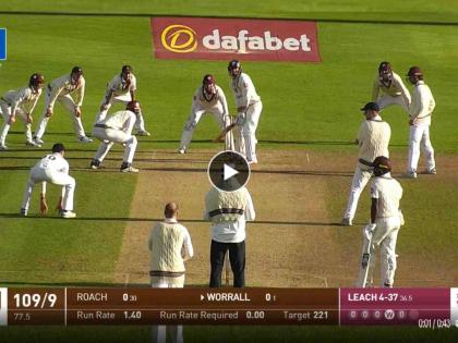 VIDEO Somerset vs Surrey 10 minutes left in the match 10 fielders surrounded batsman and won the match | Cricket Video, County Championship: मॅच संपायला १० मिनिटं बाकी, १० फिल्डर्सनी फलंदाजाला घेरलं अन् मग...