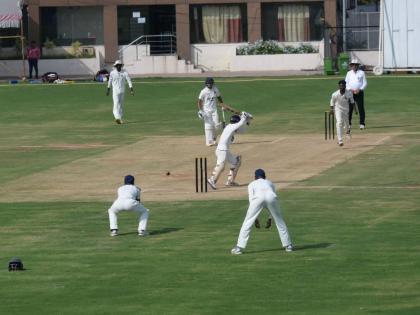 Maharashtra vs Manipur Ranji Match; At the end of the first day, Maharashtra took control of the match | महाराष्ट्र विरुद्ध मणिपूर रणजी सामना; पहिल्या दिवसअखेर महाराष्ट्राची सामन्यावर पकड