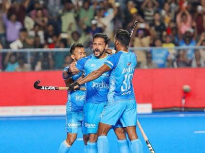 Asian Champions Trophy 2023 IND vs PAK : India beat pakistan by 4-0, Captain Harmanpreet Singh scored 2 goals & 1 each goal from Jugraj Singh & Akashdeep Singh  | चक दे इंडिया! भारताने कट्टर प्रतिस्पर्धी पाकिस्तानचा उडवला धुव्वा, शेजाऱ्यांचं भविष्य चीनवर अवलंबून