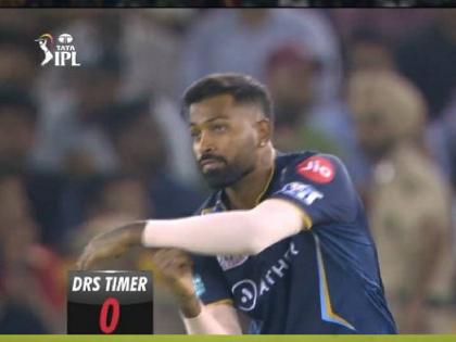 IPL 2023, PBKS vs GT Live : What a review from Wriddhiman Saha, no one had the confidence then Hardik Pandya trusted Saha and it turned out to out, Mohit gets the big wicket of Jitesh sharma | IPL 2023, PBKS vs GT Live : अम्पायरने केली चिटींग? गुजरात टायटन्ससाठी नियमाची मोडतोड; पंजाब किंग्सला फटका