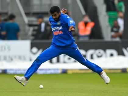 IND vs IRE 1st T20I Live Marathi : Jasprit Bumrah becomes the first Indian to win Player of the Match on T20I captaincy debut & became a 8th Indians Winning their 1st T20I match as captain  | भारताच्या एकाही कर्णधाराला न जमलेला पराक्रम जसप्रीत बुमराहने करून दाखवला