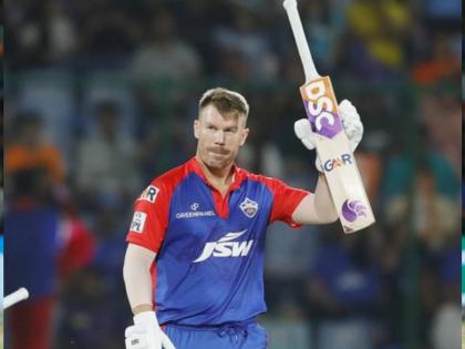 IPL 2023, DC vs KKR Live : David Warner score 57 (41b 11x4 ), Delhi Capitals have defeated KKR with 4 balls to spare. | IPL 2023, DC vs KKR Live : डेव्हिड वॉर्नरच्या मेहनतीला अखेर यश मिळाले; १२८ धावांसाठी दिल्ली कॅपिटल्सला अखेरपर्यंत झगडावे लागले