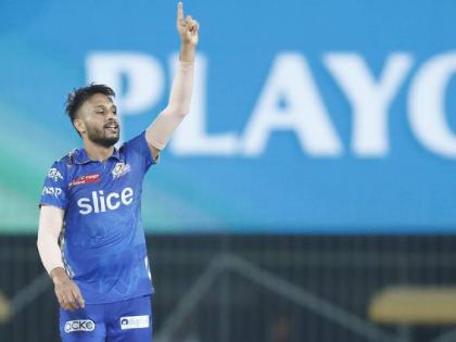 IPL 2023, Eliminator MI vs LSG Live Marathi : 5/5 in 3.3 overs, Akash Madhwal becomes the 1st bowler in history to take a five wicket haul in the Eliminator of the IPL. | IPL 2023, Eliminator MI vs LSG Live : ३.३-०-५-५! आकाश मढवाल MIचा हिरो बनला, IPL मध्ये कधी न झालेला पराक्रम केला