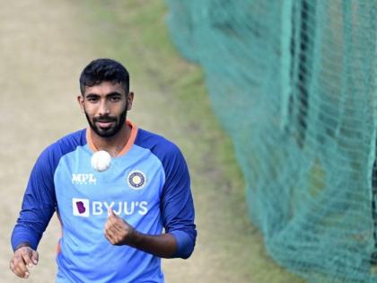 Indian Bowler Jasprit Bumrah bowling 7 overs a day at NCA, still IND vs IRE comeback doubtful | जसप्रीत बुमराह दिवसाला ७ षटकं टाकतोय, पण पुनरागमनावर अजूनही संभ्रम