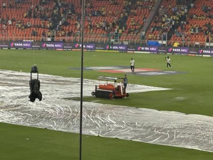 IPL 2023 Final, GT vs CSK Live Marathi : UPDATE from Ahmedabad, Overs will start reducing after 9:35 PM IST.The rain has stopped at Narendra Modi Stadium  | IPL 2023 Final, GT vs CSK Live : पावसाचा लपंडाव! दर दुसऱ्या मिनिटाला एन्ट्री; ९.३५ पर्यंत असंच राहिलं तर...