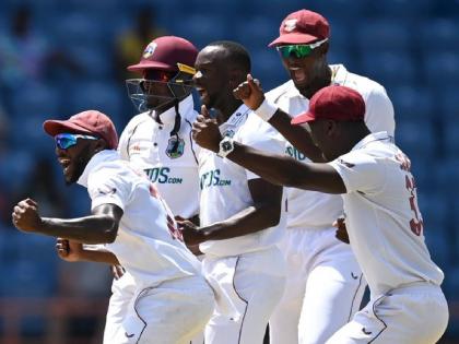 IND vs WI Series : Former veteran Brian Lara has joined the desperate West Indies to solve Team India challenge | वेस्ट इंडिज संघाच्या मदतीला दिग्गज आला, भारताचा सामना करण्यापूर्वी आत्मविश्वास वाढला