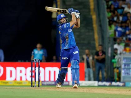 IPL 2023, MI vs RR Live Marathi : 6,6,6! TIM DAVID FINISHES OFF IN STYLE, Mumbai Indians' win by 6 wickets, First time a 200+ target is chased at this venue, History in the 1000th IPL match! | IPL 2023, MI vs RR Live : ६,६,६! मुंबई इंडियन्सचा रोमहर्षक विजय, राजस्थान रॉयल्सच्या २१२ धावांचा यशस्वी पाठलाग