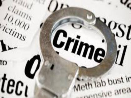 crime registred against four persons due to creats terrorism condition | शिवीगाळ व मारहाण करत दहशत माजविल्याप्रकरणी चौघांवर गुन्हा 