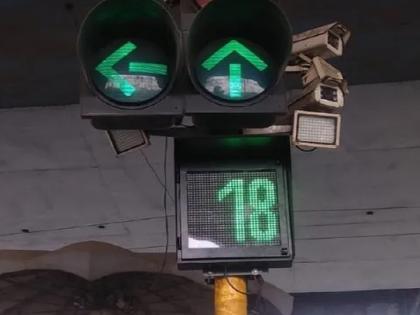 Depending on the traffic, the signal times will automatically decrease or increase, smart signals will come in 14 squares of Chhatrapati Sambhajinagar | वाहनांच्या वर्दळीनुसार सिग्नलच्या वेळा आपोआप कमी-जास्त होतील, १४ चौकांत स्मार्ट सिग्नल येणार