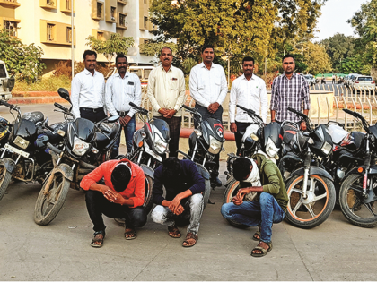 Three Thieves arrested for stealing motorbikes for Mumbai, Pune's girlfriends | सोशल मिडीयावरील मुंबई, पुण्याच्या गर्लफ्रेंडसाठी चोरायचे मोटारसायकली, चोरांची तिकडी जेरबंद