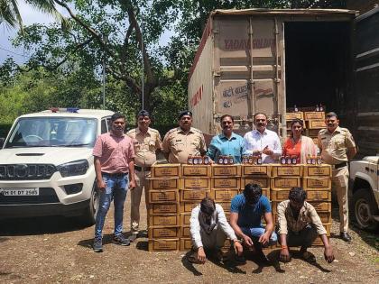 Mumbai: 1 crore stock of foreign liquor seized - three arrested | Mumbai: विदेशी दारूचा १ कोटीचा साठा जप्त, तिघांना अटक