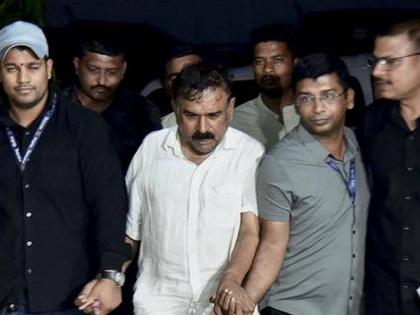 Ashok Kharat Case : भोंदू अशोक खरातला नवव्या गुन्ह्यात न्यायालयीन कोठडी; चार ते पाच कोटी या गुन्ह्यात उकळले - Marathi News | Ashok Kharat Case Fraudster Ashok Kharat remanded in judicial custody in ninth case; Rs 4-5 crores embezzled in the case | Latest nashik News at Lokmat.com