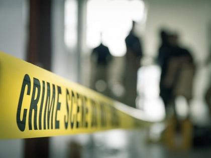 Son-in-law reached his in-laws' house with two ambulances, 20-25 people got out, beatings, a storm of shouting, what was the reason? | दोन रुग्णवाहिका घेऊन सासरी पोहोचला जावई, २०-२५ जण उतरले, मारहाण, तुफान राडा, कारण काय? Son-in-law reached his in-laws' house with two ambulances, 20-25 people got out, beatings, a storm of shouting, what was the reason? | दोन रुग्णवाहिका घेऊन सासरी पोहोचला जावई, २०-२५ जण उतरले, मारहाण, तुफान राडा, कारण काय?