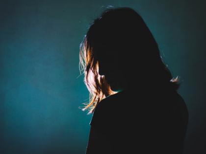 पती नव्हे राक्षस! पत्नीने मित्रांना विरोध केला म्हणून मारहाण, गर्भपात आणि नंतर अश्लील व्हिडीओ व्हायरल