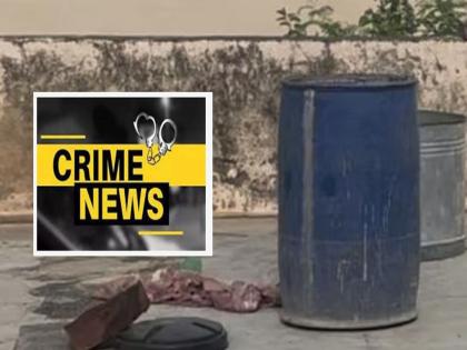 Blue drum terror again, body of young man found in drum, wife and three children missing | पुन्हा निळ्या ड्रमाची दहशत, ड्रममध्ये सापडला तरुणाचा मृतदेह, पत्नी आणि तीन मुले बेपत्ता Blue drum terror again, body of young man found in drum, wife and three children missing | पुन्हा निळ्या ड्रमाची दहशत, ड्रममध्ये सापडला तरुणाचा मृतदेह, पत्नी आणि तीन मुले बेपत्ता