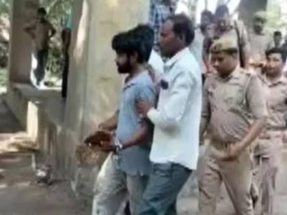 Son jailed, shocked father ends life, something happened during funeral, 7 policemen suspended | मुलाला तुरुंगवास, धक्का बसलेल्या वडिलांनी संपवलं जीवन, अंत्यसंस्कारावेळी घडलं असं काही, ७ पोलीस निलंबित