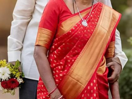 The 30-year-old boyfriend of a mother of four children, a woman, disappeared after taking her daughter-in-law's jewelry to get married! | चार मुलांच्या आईचा ३० वर्षांचा बॉयफ्रेंड, लग्न करण्यासाठी सुनांचे दागिने घेऊन महिला झाली गायब! The 30-year-old boyfriend of a mother of four children, a woman, disappeared after taking her daughter-in-law's jewelry to get married! | चार मुलांच्या आईचा ३० वर्षांचा बॉयफ्रेंड, लग्न करण्यासाठी सुनांचे दागिने घेऊन महिला झाली गायब!