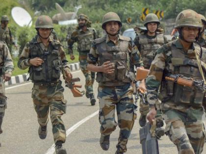 280 companies of security forces being deployed in Kashmir | काश्मीर तापलं! अतिसंवेदनशील भागात मोदी सरकारकडून 28 हजार जवान तैनात 