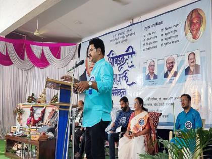 Vamandada Kardak is the starting point of Ambedkari Ghazal; Assertion by Conference President Pramod Valke 'Yugandhar' | आंबेडकरी गझलेचा आरंभबिंदू वामनदादा कर्डक; संमेलनाध्यक्ष प्रमोद वाळके ‘युगंधर’ यांचे प्रतिपादन