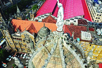 Repair of CSMT roof | सीएसएमटी घुमटाची दुरवस्था