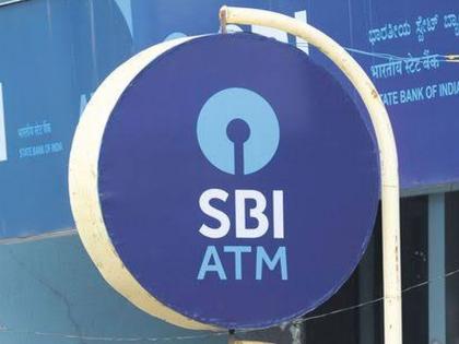 SBI gave same Account number to two customer; one deposited money and other understood that Modi had sent it and withdrawing | एकाने पैसे टाकले, दुसऱ्याने मोदींनी पाठवले समजून काढले; एसबीआयचा प्रताप