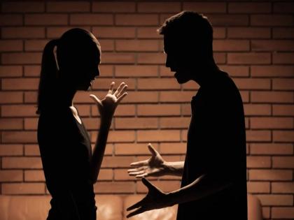 In China, a girlfriend hit her boyfriend's head against a wall during an argument, killing him | "शोना, मला मार" फक्त एवढेच ऐकताच प्रेयसीने प्रियकराचं डोकं भिंतीवर आपटलं, त्यानंतर जे घडले...