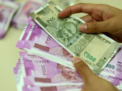 Husband and wife paid Rs 4.5 crore | पती-पत्नीने घातला साडेचार कोटींना गंडा