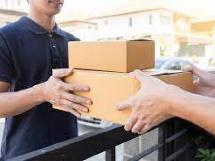 careful while receiving online parcel from courier to stop fraud and delivery scam | ऑनलाइन पार्सल उघडताय; व्हिडिओ रेकॉर्डिंग नक्की कराच!