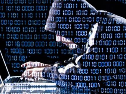 In Nagpur, three people were cheated by cyber criminals | नागपुरात  सायबर गुन्हेगारांनी तिघांना गंडविले