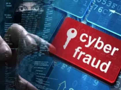 Cybercriminals robbed 1.5 million; The police rotated in three stations throughout the year | सायबर गुन्हेगारांनी सव्वादोन लाखांना लुटले; पोलिसांनी वर्षभर फिरवले, वाट्याला केवळ मनस्ताप