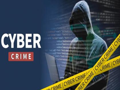 Pilot and elderly man cheated of Rs 10 crores on the pretext of share trading; | शेअर ट्रेडिंगच्या बहाण्याने वृद्धेसह पायलटला १० कोटींचा गंडा; बनावट ॲपचा वापर करून लावला चुना Pilot and elderly man cheated of Rs 10 crores on the pretext of share trading; | शेअर ट्रेडिंगच्या बहाण्याने वृद्धेसह पायलटला १० कोटींचा गंडा; बनावट ॲपचा वापर करून लावला चुना