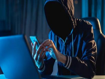 Noida Cyber Fraud: 36 days of digital arrest; Cyber thugs looted Rs 3.22 crore from retired Air Force officer. | ३६ दिवस डिजिटल अरेस्ट; सायबर ठगांनी निवृत्त एअरफोर्स अधिकाऱ्याकडून ३.२२ कोटी लुटले...
