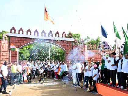 Ambanagari road 'Cyclothon' boom! | अंबानगरीच्या रस्तोरस्ती ‘सायक्लोथॉन’ची धूम! ‘मेरी मिट्टी मेरा देश’, ‘हर घर तिरंगा’ उपक्रम