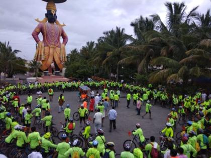 Nashik : message from cycle wari for environmental protection | नाशिकच्या सायकल वारीत प्रदूषण मुक्तीचा संदेश, 500 सायकलस्वारांचा समावेश