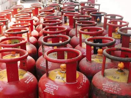 They collected domestic cylinders and set up gas pumps | घरगुती सिलिंडर गोळा करून त्यांनी चक्क गॅस पंप उभारले; दोन वेगवेगळी कारवाई