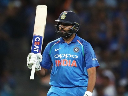 India vs West Indies: Rohit Sharma is equal to MS Dhoni's record | India vs West Indies : रोहित शर्माने केली धोनीच्या विक्रमाशी बरोबरी