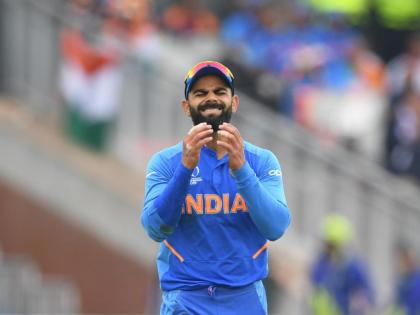 India vs New Zealand World Cup Semi Final: Once again, in Virat Kohli aggressive in the feild | India Vs New Zealand World Cup Semi Final : पुन्हा एकदा कोहली मैदानात वैतागतो तेव्हा...