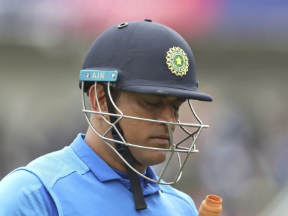 ICC World Cup 2019: Only one time read this before criticize MS Dhoni ... | ICC World Cup 2019 : धोनीवर टीका करण्यापूर्वी फक्त एकदा वाचाच...