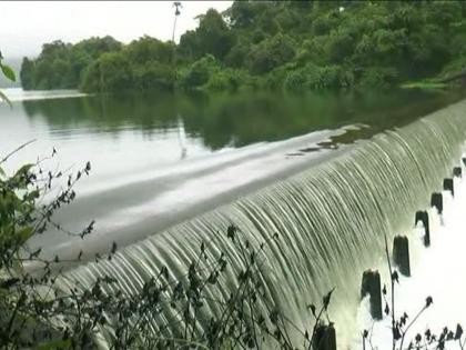 Tulsi lake started overflowing | मुंबईकरांसाठी खूशखबर! तुळशी तलाव भरून वाहू लागला