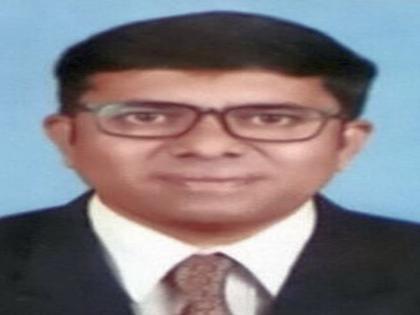 Pvt. Kishore Sonawane conferred a PhD degree | प्रा. किशोर सोनवणे यांना पीएचडी पदवी प्रदान